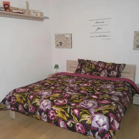 شقة Harrison Homes 01 Terrace And Parking *
