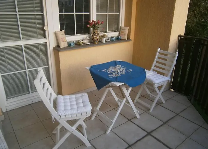 Harrison Homes 01 Terrace And Parking * 프라하